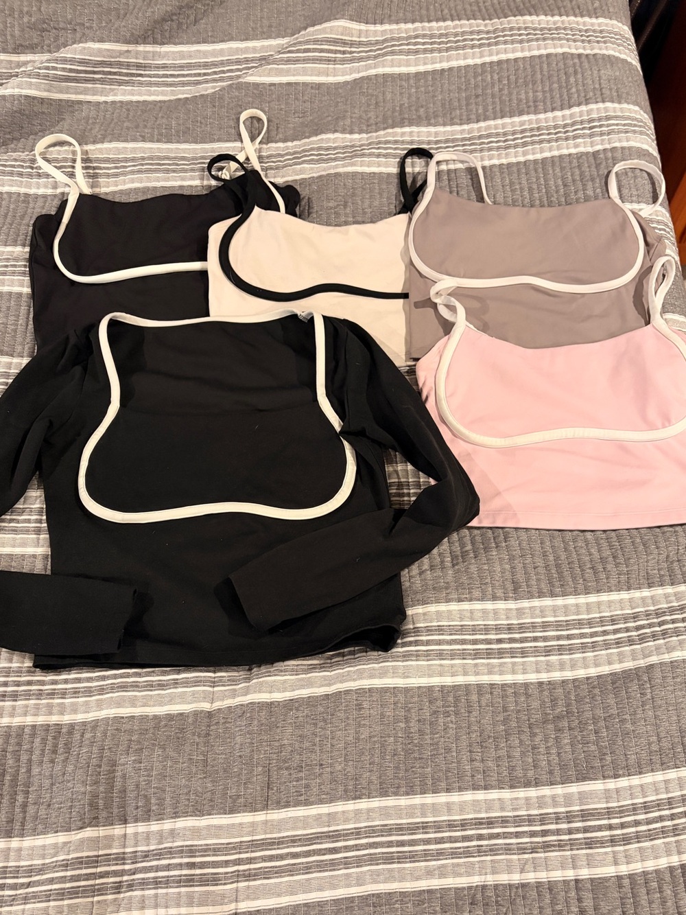 5 piece Gilly Hicks at Hollister Contrast Piping Tops